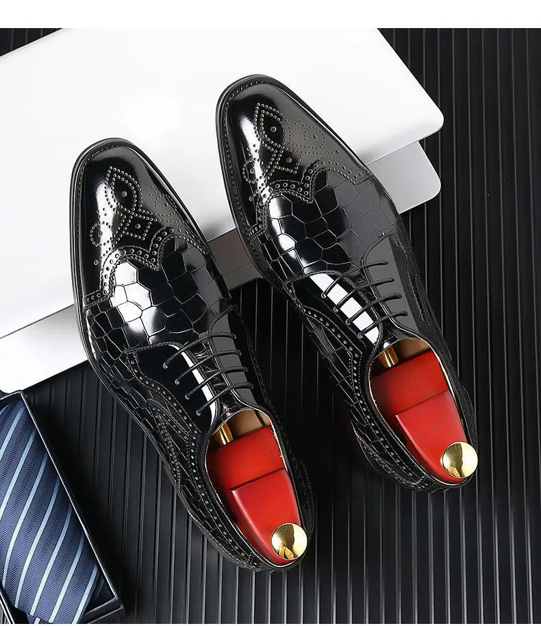 Fashion Men Oxfords Shoes High Quality Pointed Wedding Shoes for Men Luxury Brogue Dress Shoes Office Gentleman Man Flats 38-48