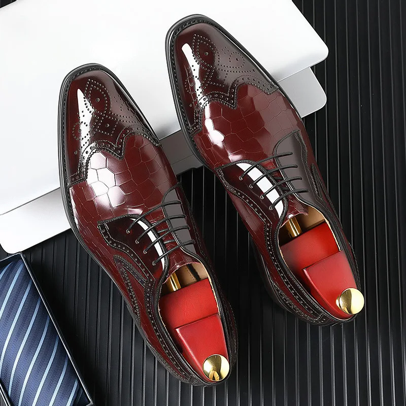 Fashion Men Oxfords Shoes High Quality Pointed Wedding Shoes for Men Luxury Brogue Dress Shoes Office Gentleman Man Flats 38-48