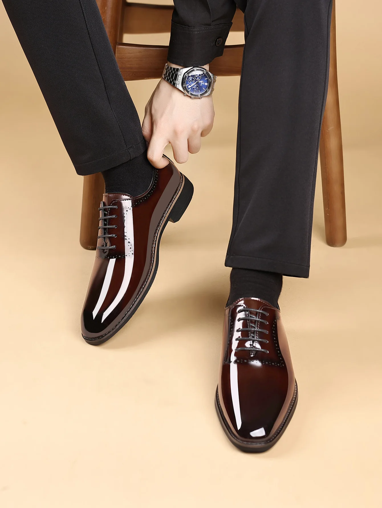 Luxury Men Oxford Shoes High Quality Patent Leather Men Shoes Comfortable Dress Wedding Party Shoes Classic Business Formal Shoe