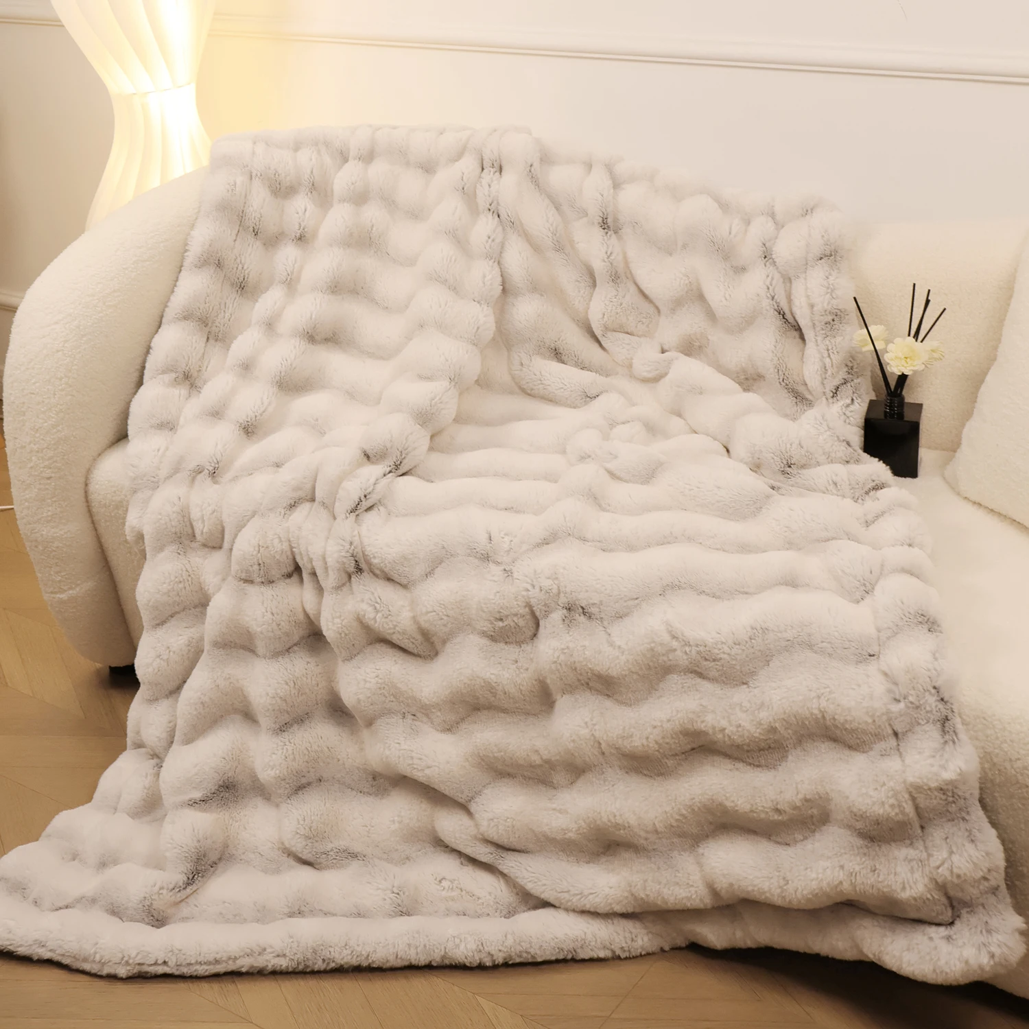 Rosekind Soft FAUX RABBIT Fleece Throw Blanket for Couch, Faux Fur Blanket for Bed, Reversible Cozy Plush Blanket for Sofa