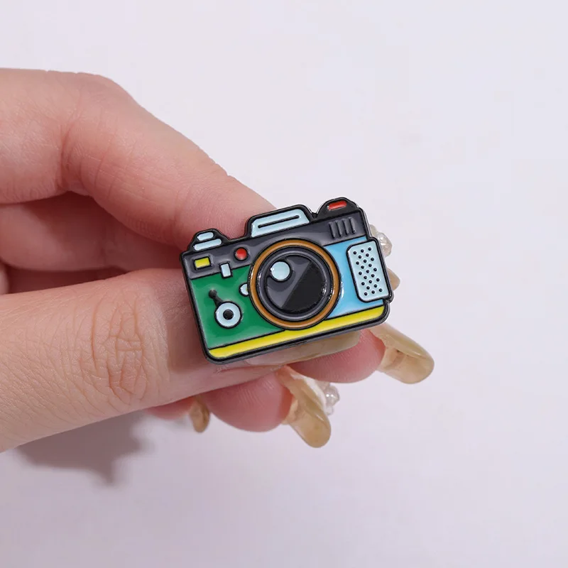 Cartoon Machine Metal Brooch Car Sewing Machine Phone Music CD Typewriter Camera Ruler Storage Card Badge Punk Pins Jewelry Gift