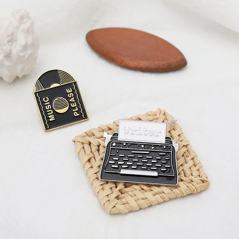 Cartoon Machine Metal Brooch Car Sewing Machine Phone Music CD Typewriter Camera Ruler Storage Card Badge Punk Pins Jewelry Gift
