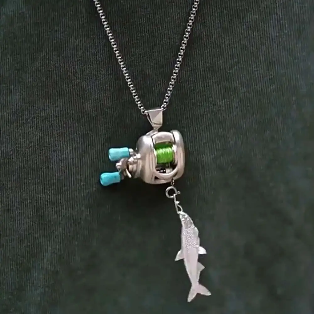 Exquisite Fishing Reel Ring Luxury Fishing Reel Necklace Detachable Pendant Rotatable Men Neck Pendant Neck Accessories