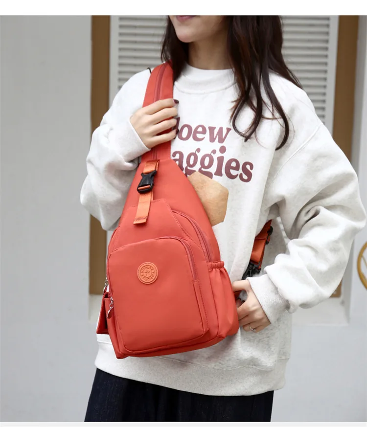 Korean Version of Nylon Fabric Fashion Trend Simple Casual Women Chest Bag with Large Capacity Multi-Functional Backpack 핸드백
