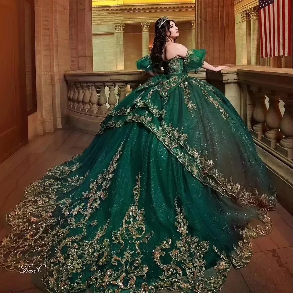 Glittering Emerald Green Quinceanera Dresses With Bow Shiny Gold Lace Vestidos 15 Anos Formal Birthday Party Princess Customized