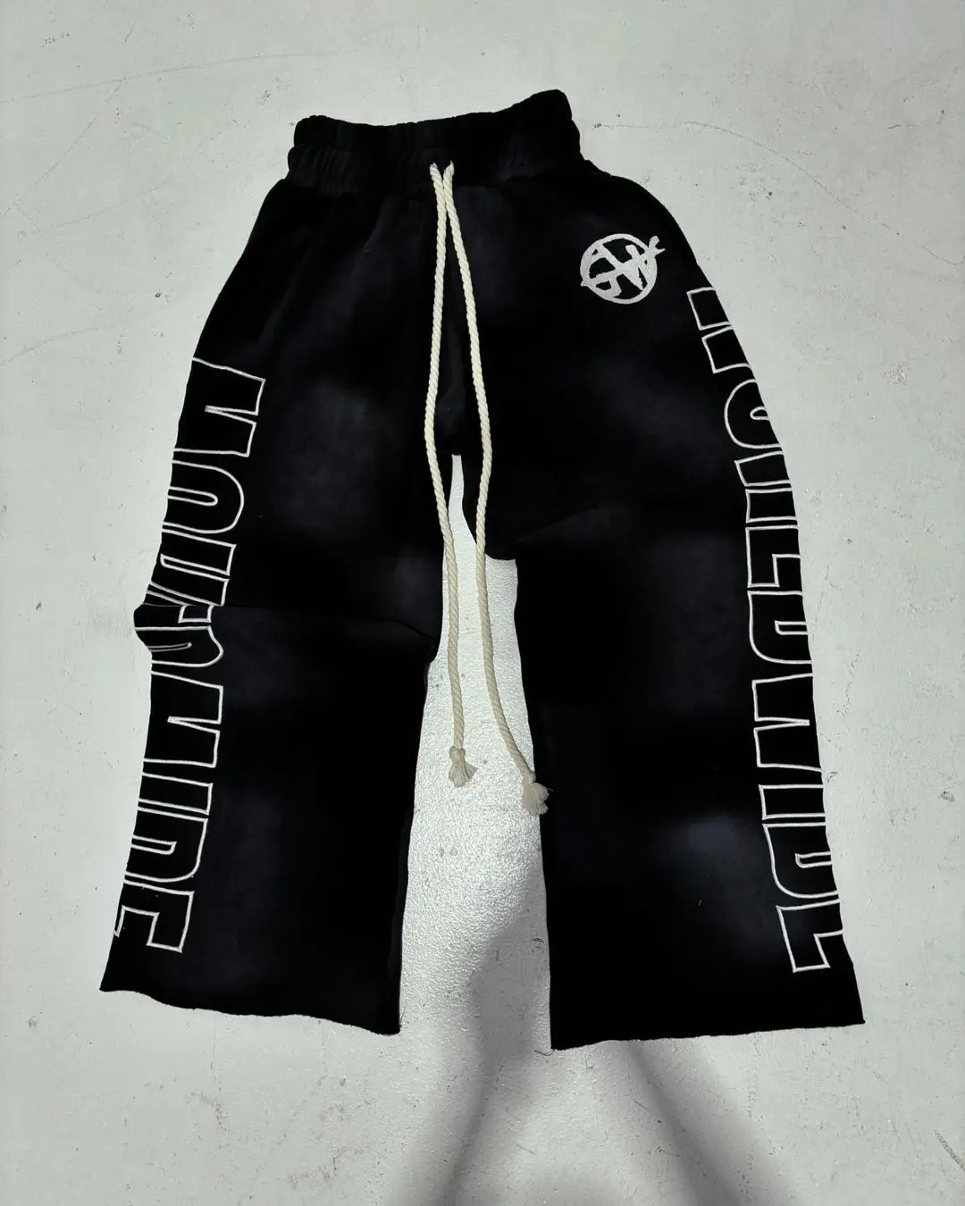 Y2K Retro High Street Black Women Sports Pants Fashionable Ins Harajuku Goth Casual Straight Leg Pants Simple Jogging Pants
