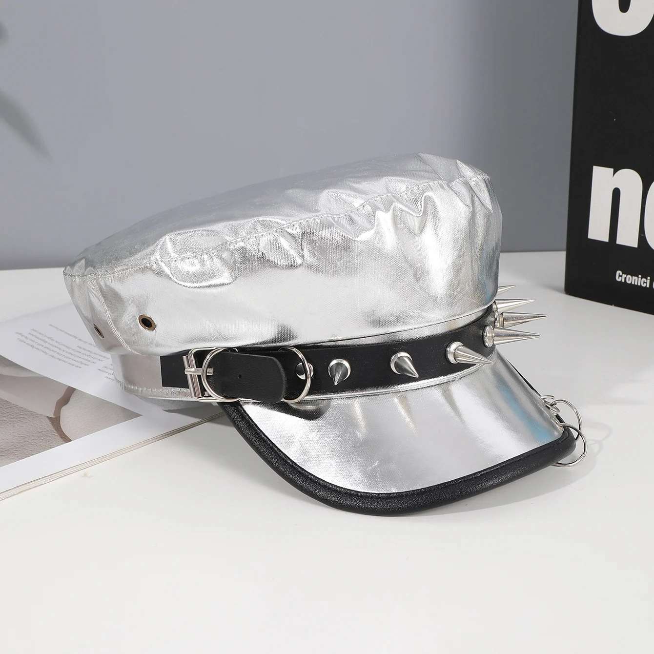 Sweet cool Spice Girl style riveted spider hoop PU leather newsboy hat Y2K fashion trend shopping face small beret