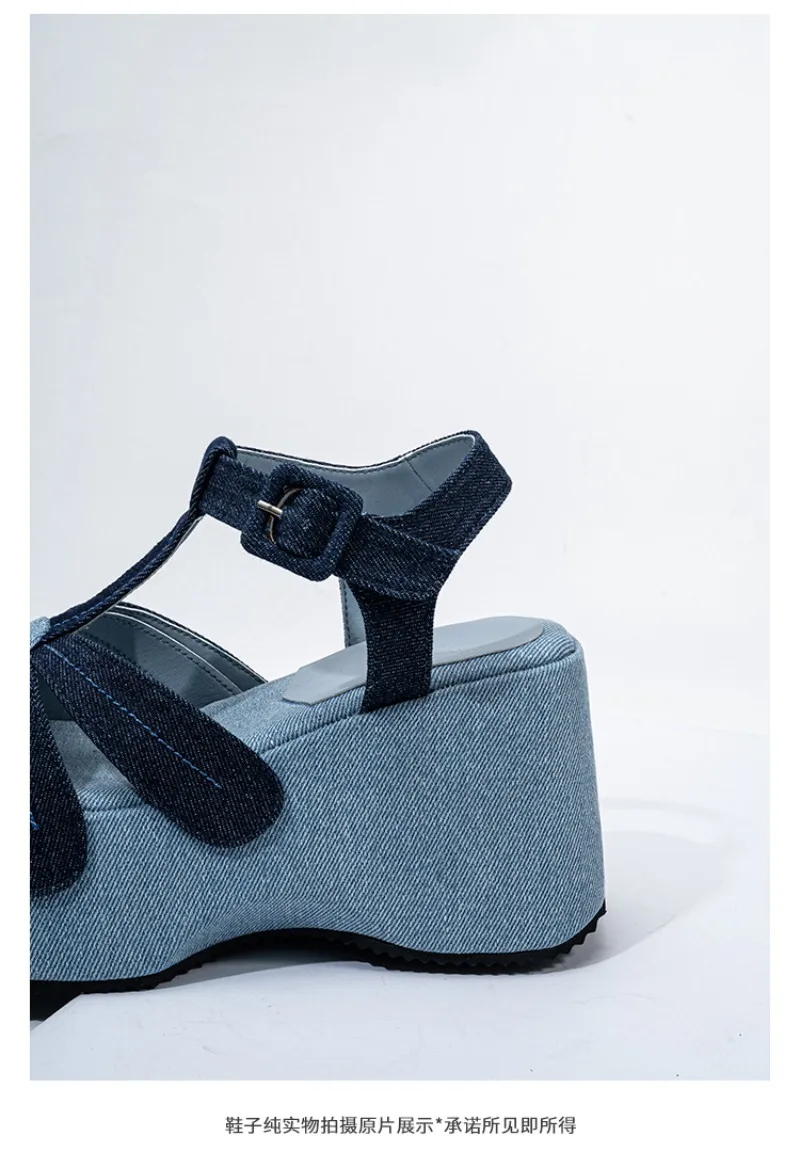 High Quality Denim Platform Sandals Women Fashion T Strap Buckle Flower Decoration Designer Shoe Summer Sexy Open Toe Beach Shoe