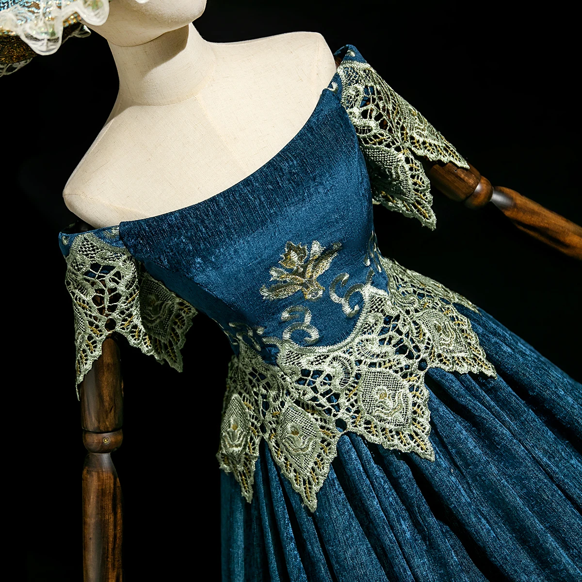 Customized Women Renaissance Victorian Party Dresses Baroque Historical Theater Masquerade Gowns
