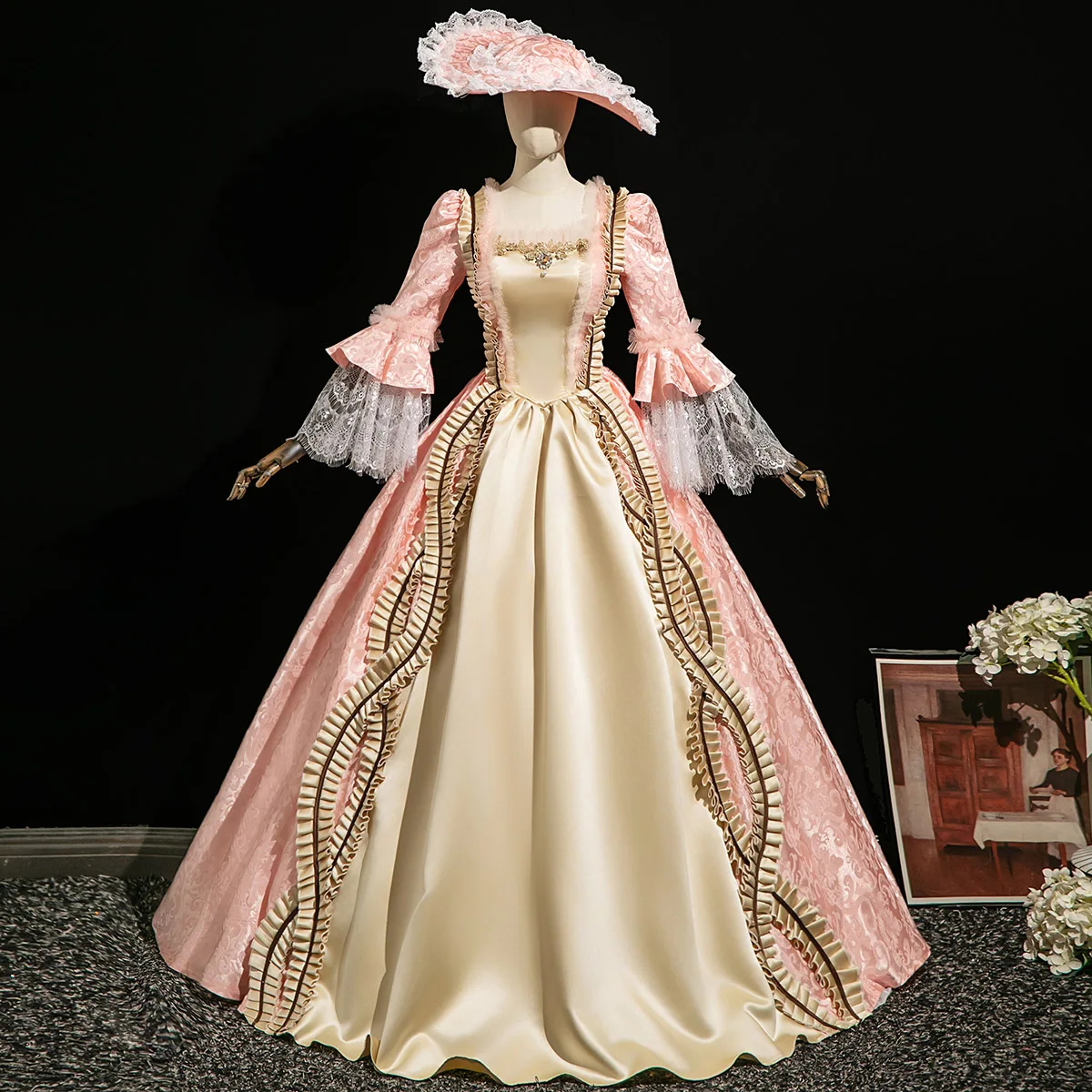 17th Century Historical Period Victorian Ball Gown Marie Antoinette Masquerade Dresses