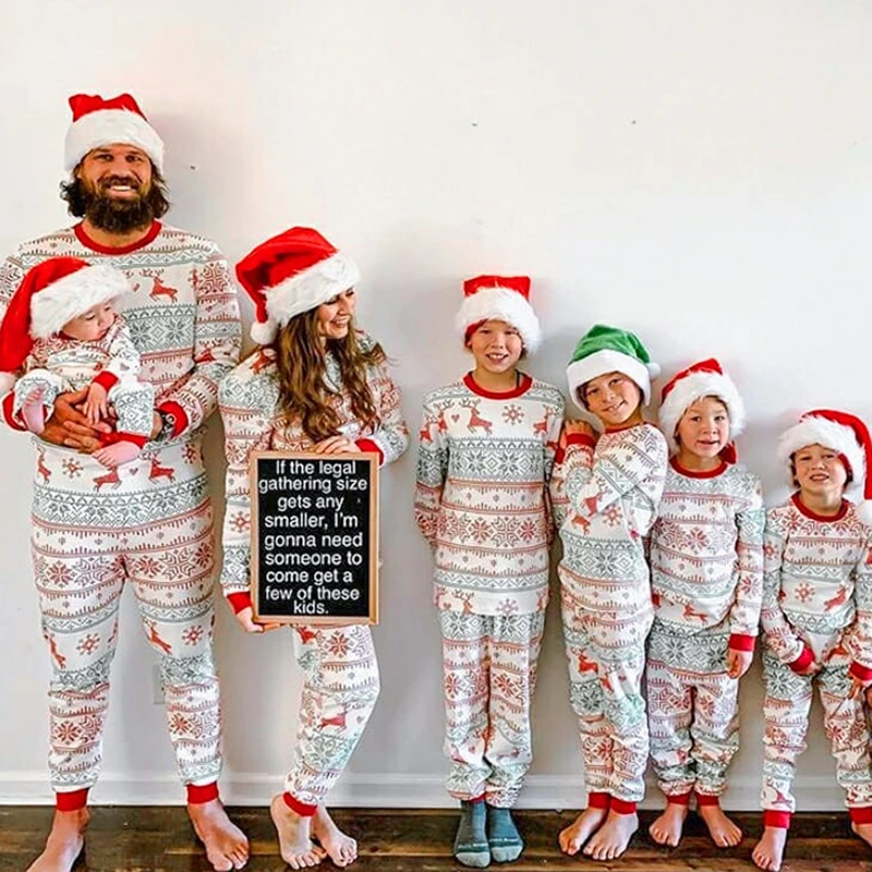 Mommy and Me Clothes 2026 New Christmas Pajamas Set for Family Soft Cute Sleepwear Adults Kids 2 Pieces Suit Xmas Look Outfits