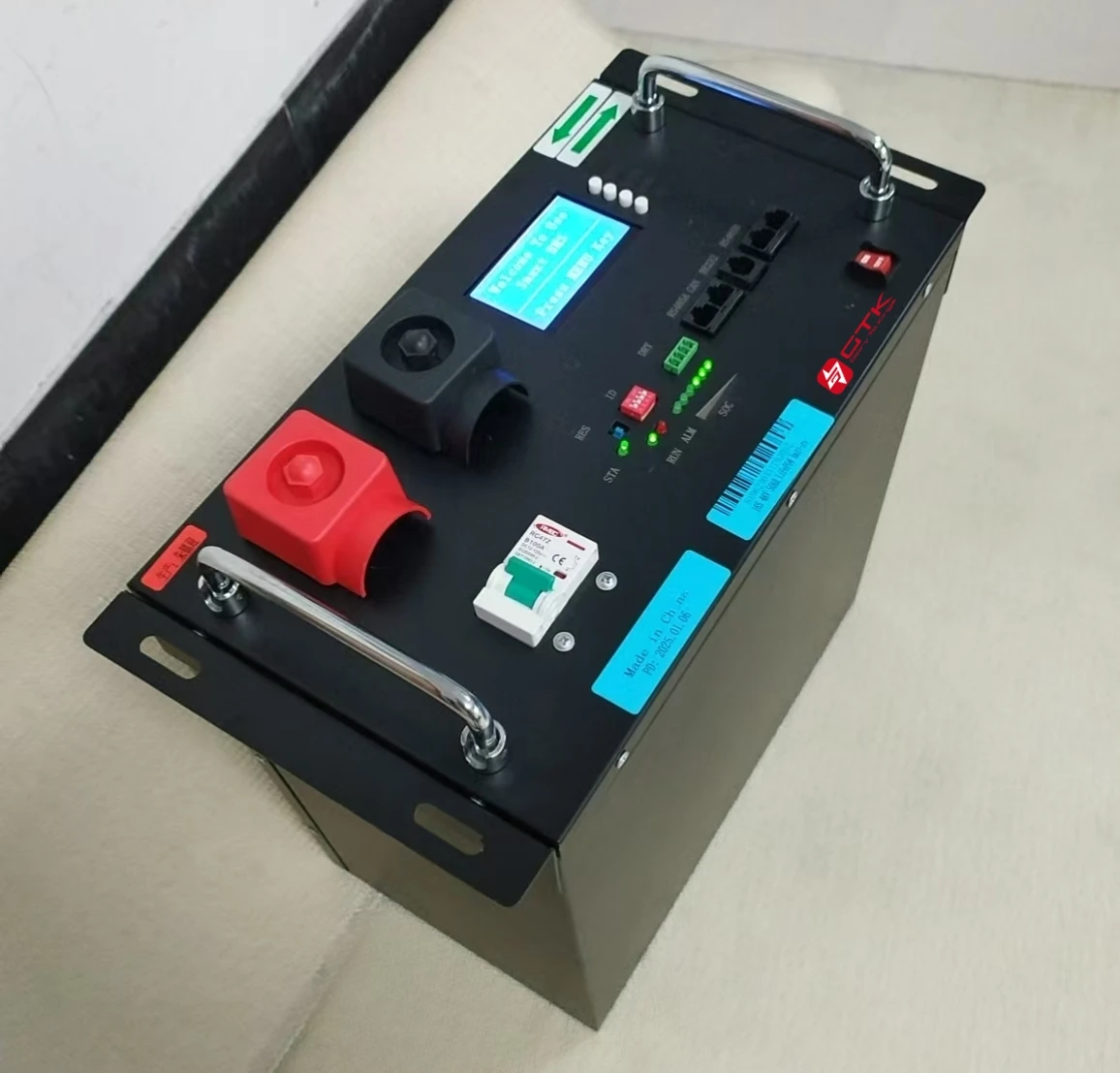 16S 48V 50Ah 100Ah 150Ah 200Ah 300Ah 400Ah lithium lifepo4 rack mounted battery batteries for 5000W 10KW Solar System inverter