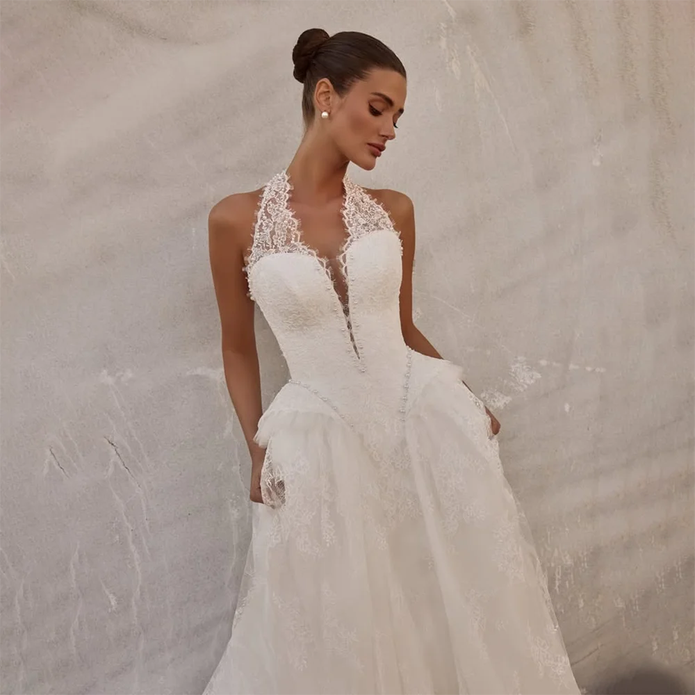 Luxury Lace Wedding Dresses for Women Halter Deep V Neck Sleeveless Ball Gown Floor Length Elegant Bridal Gowns Customized