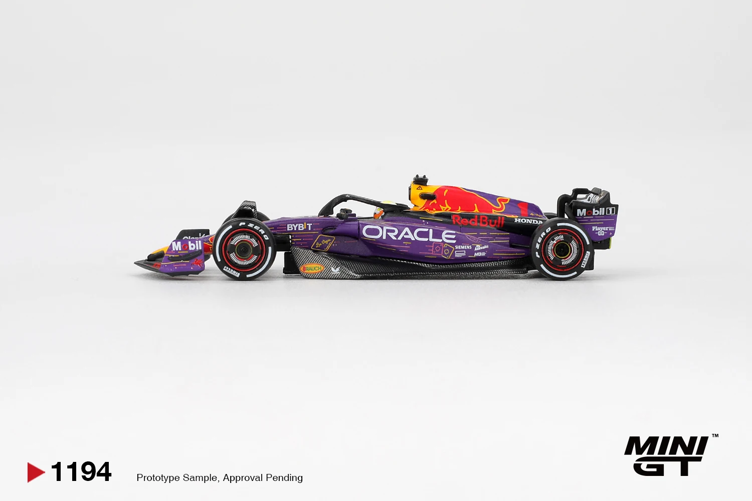 MINIGT 1/64 Oracle Red Bull Racing RB19 #1 Max Verstappen MGT01194-CH Cars Alloy Diecast Metal Model Kids Toys Boys