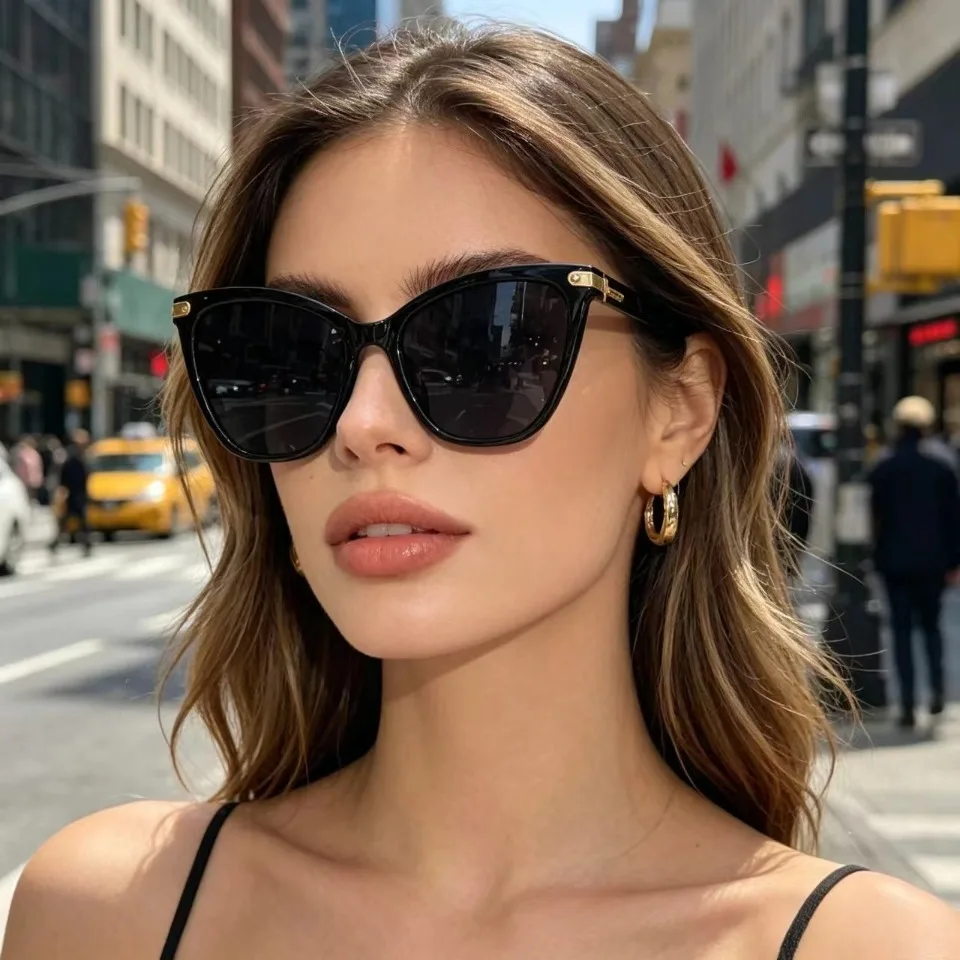 2026 New Model Unisex Fashion Plastic Cat's Eye Frame Sunglasses For Driving Street Photography And Traveling Accessories
