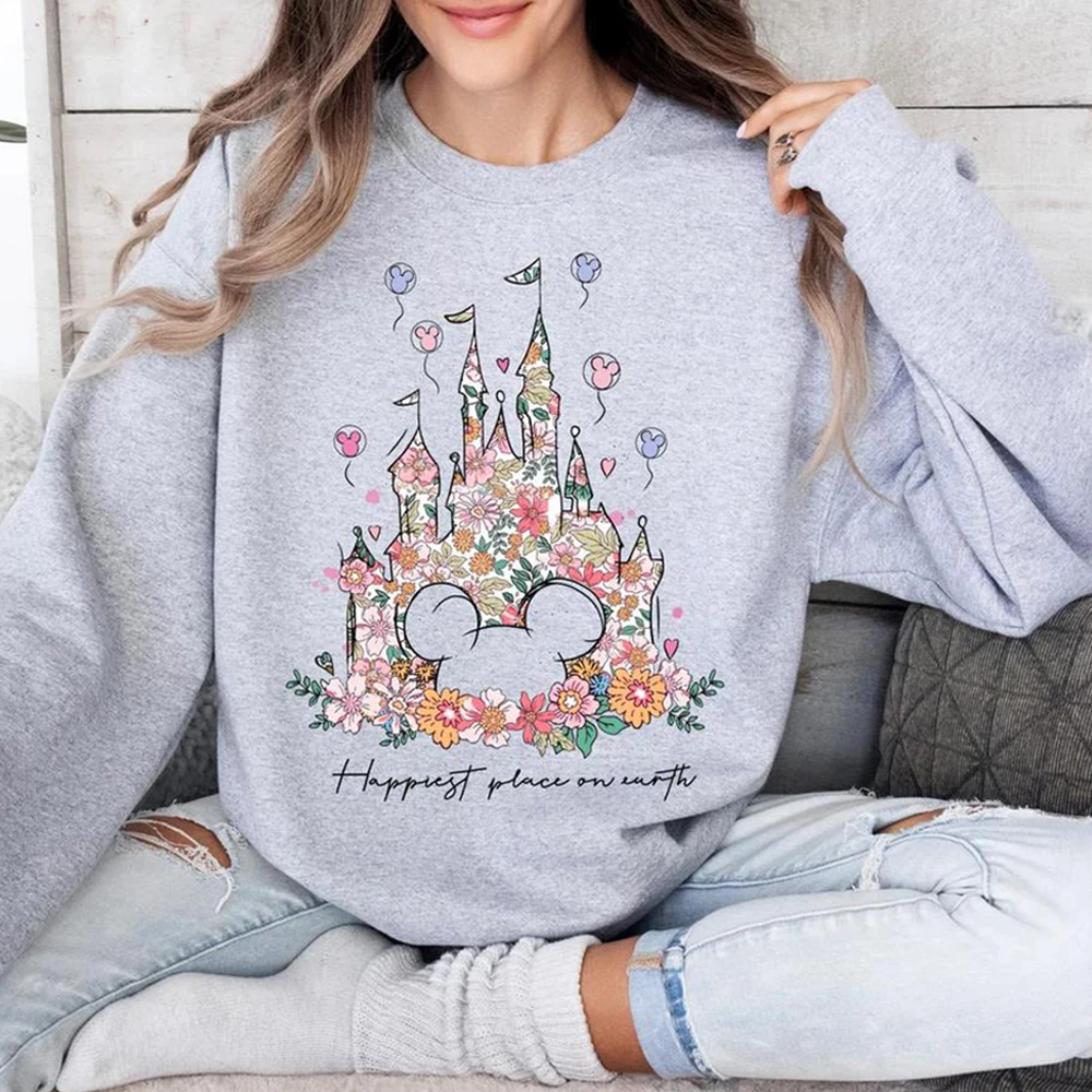 Aesthetic Floral Castle Sweatshirt Vintage Castle Hoodie Happiest Place on Earth Pullover Trendy Women Long Sleeves Sweatshirts