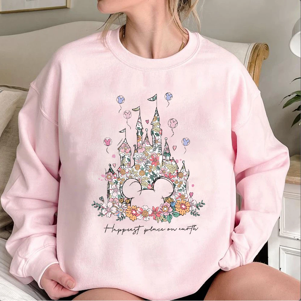 Aesthetic Floral Castle Sweatshirt Vintage Castle Hoodie Happiest Place on Earth Pullover Trendy Women Long Sleeves Sweatshirts