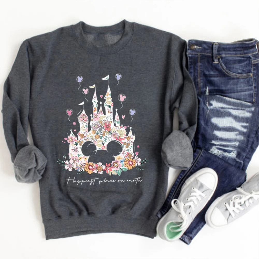 Aesthetic Floral Castle Sweatshirt Vintage Castle Hoodie Happiest Place on Earth Pullover Trendy Women Long Sleeves Sweatshirts