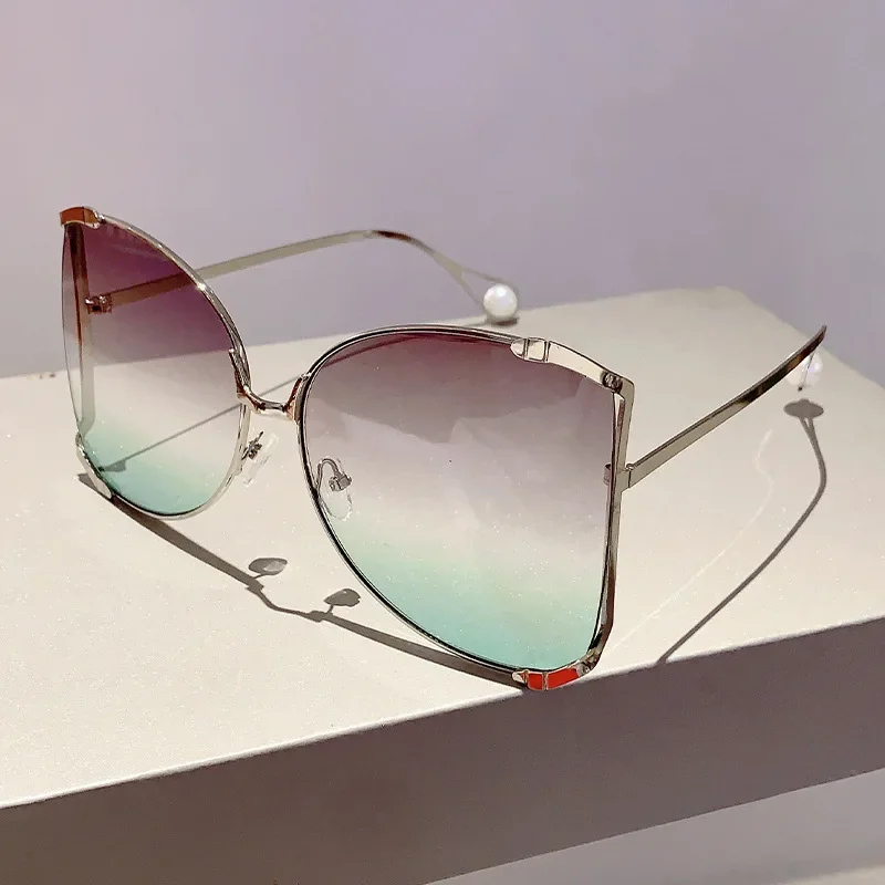 Oversized Metal Sunglasses Women For Female Luxury Brand Designer Elegant Pink Sun Glasses Vintage Big Frame Pearl Shades UV400