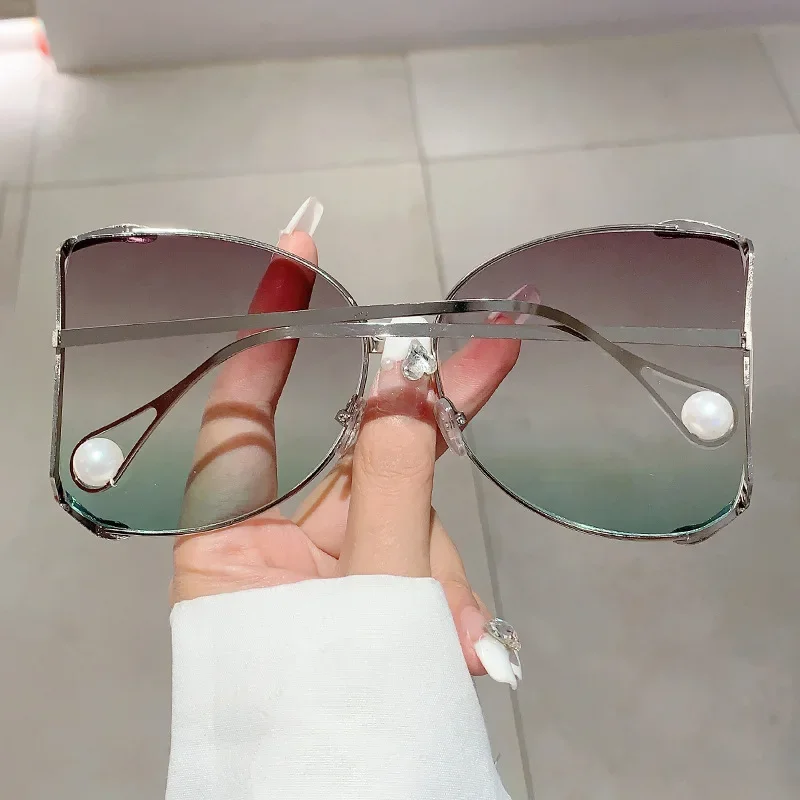 Oversized Metal Sunglasses Women For Female Luxury Brand Designer Elegant Pink Sun Glasses Vintage Big Frame Pearl Shades UV400