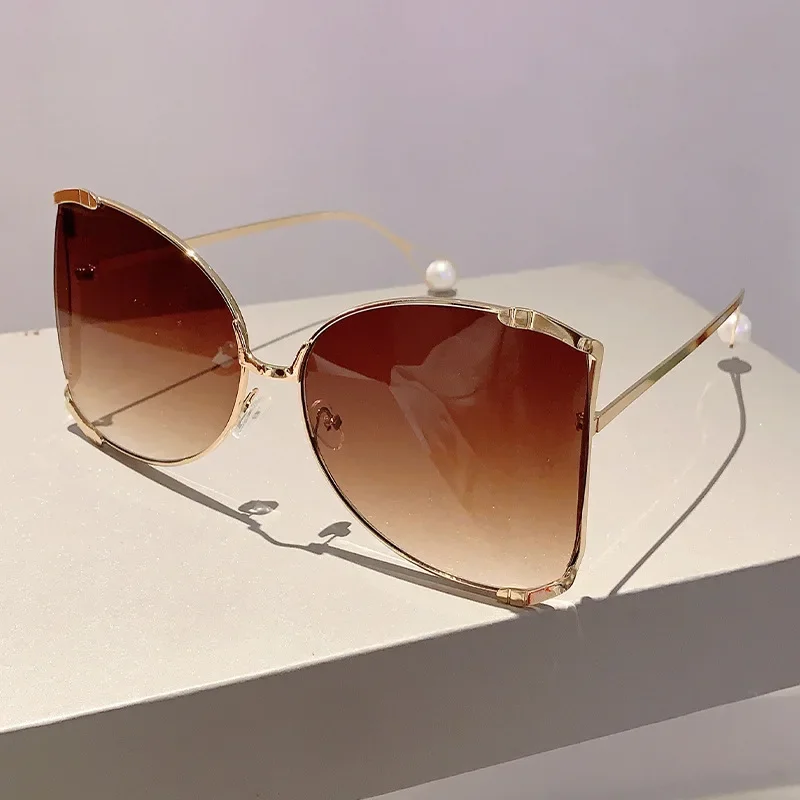 Oversized Metal Sunglasses Women For Female Luxury Brand Designer Elegant Pink Sun Glasses Vintage Big Frame Pearl Shades UV400
