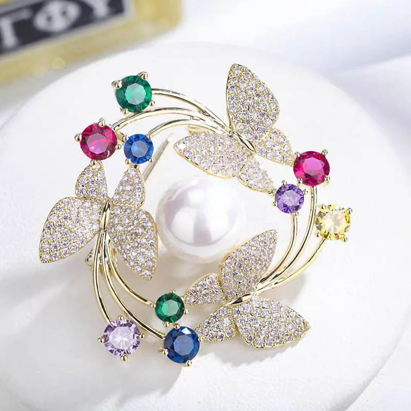 Baroque Luxury Beautiful Butterfly and Insect Design Brooches for Men and Women, Jewelry, Fashion Accessories, and Party Gifts
