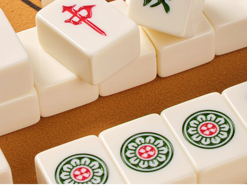 Living Room Decoration Mahjong Home Entertainment Large Medium and Small Size Flawless Monochrome Mahjong Ivory Set