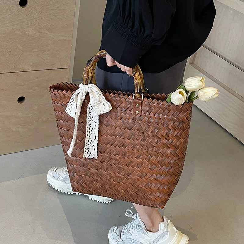 Women Woven Beach Straw Handbag Casual Handmade Hollow Out Rattan Shoulder Bags Youth Ladies Bohemia Summer Travel Beach Totes