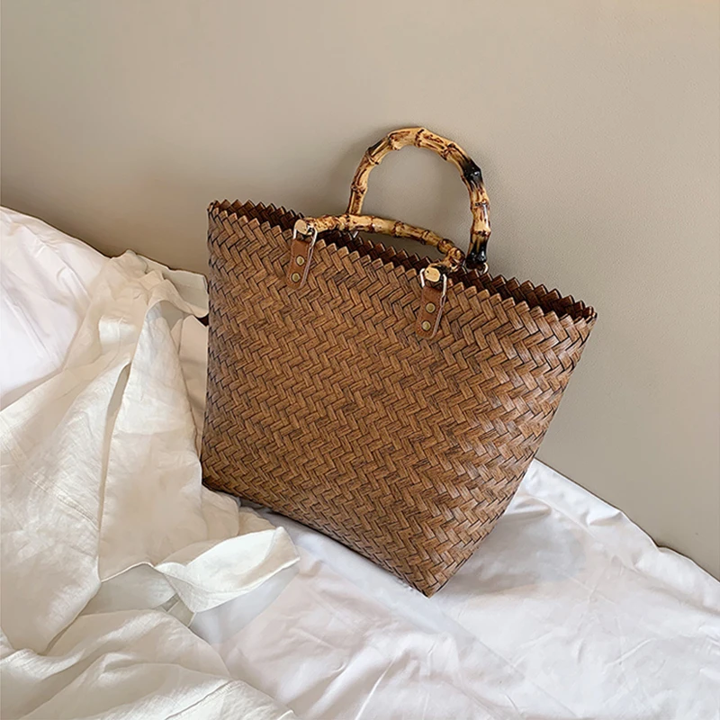 Women Woven Beach Straw Handbag Casual Handmade Hollow Out Rattan Shoulder Bags Youth Ladies Bohemia Summer Travel Beach Totes