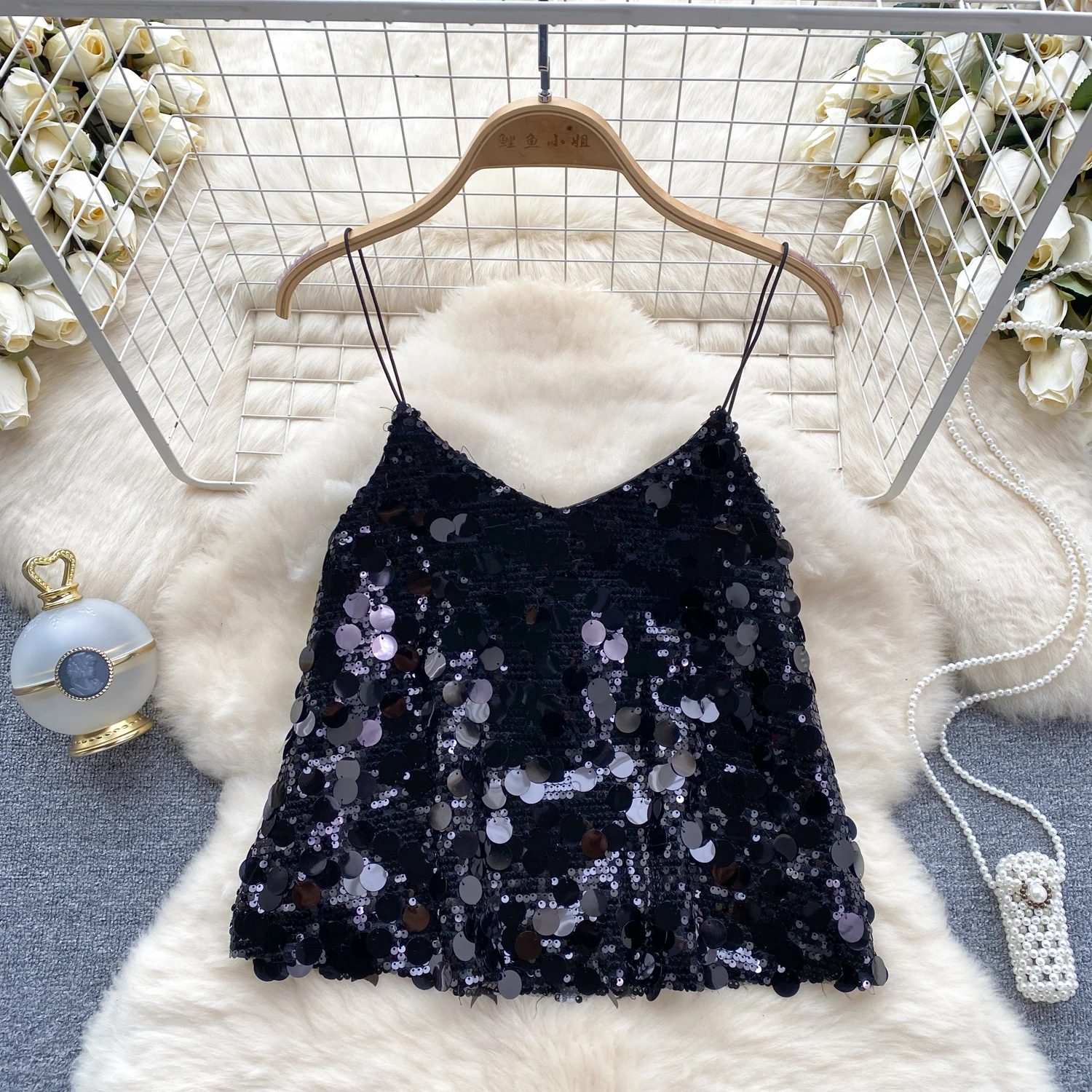 Sexy Glitter Sequined Camis Chic Slim Party Club Tank Top Basic Fashion Off Shoulder Tops Women Hotsweet Crop Top