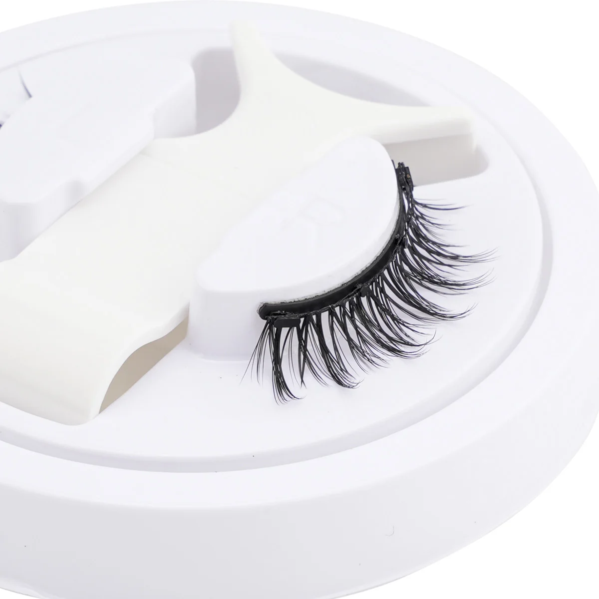 Magnetic Eyelashes No Glue Needed Reusable Natural Look 3D Faux Mink Lashes Easy Apply Magnetic Lashes Set for Eye Makeup Tool