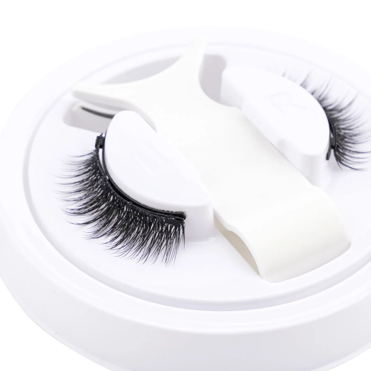 Magnetic Eyelashes No Glue Needed Reusable Natural Look 3D Faux Mink Lashes Easy Apply Magnetic Lashes Set for Eye Makeup Tool