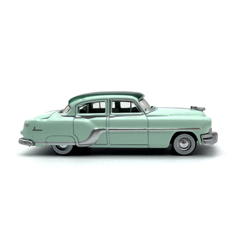 Diecast Original 1:87 Scale Pontiac Chief Alloy Car Model Collection Decoration Toy Gift Souvenir