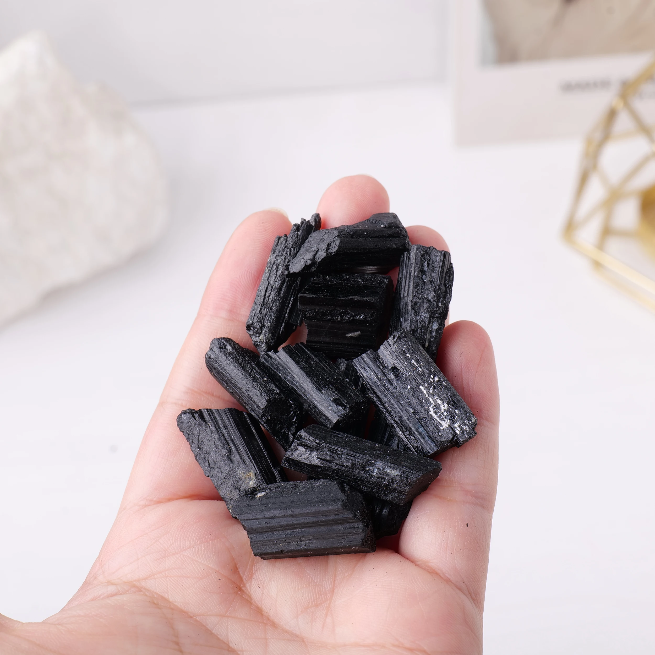 50G/BAG Natural Crystal Black Tourmaline Raw Stone ILrregular Size Reiki Healing Energy Gemstone Mineral Specimen Home Decora
