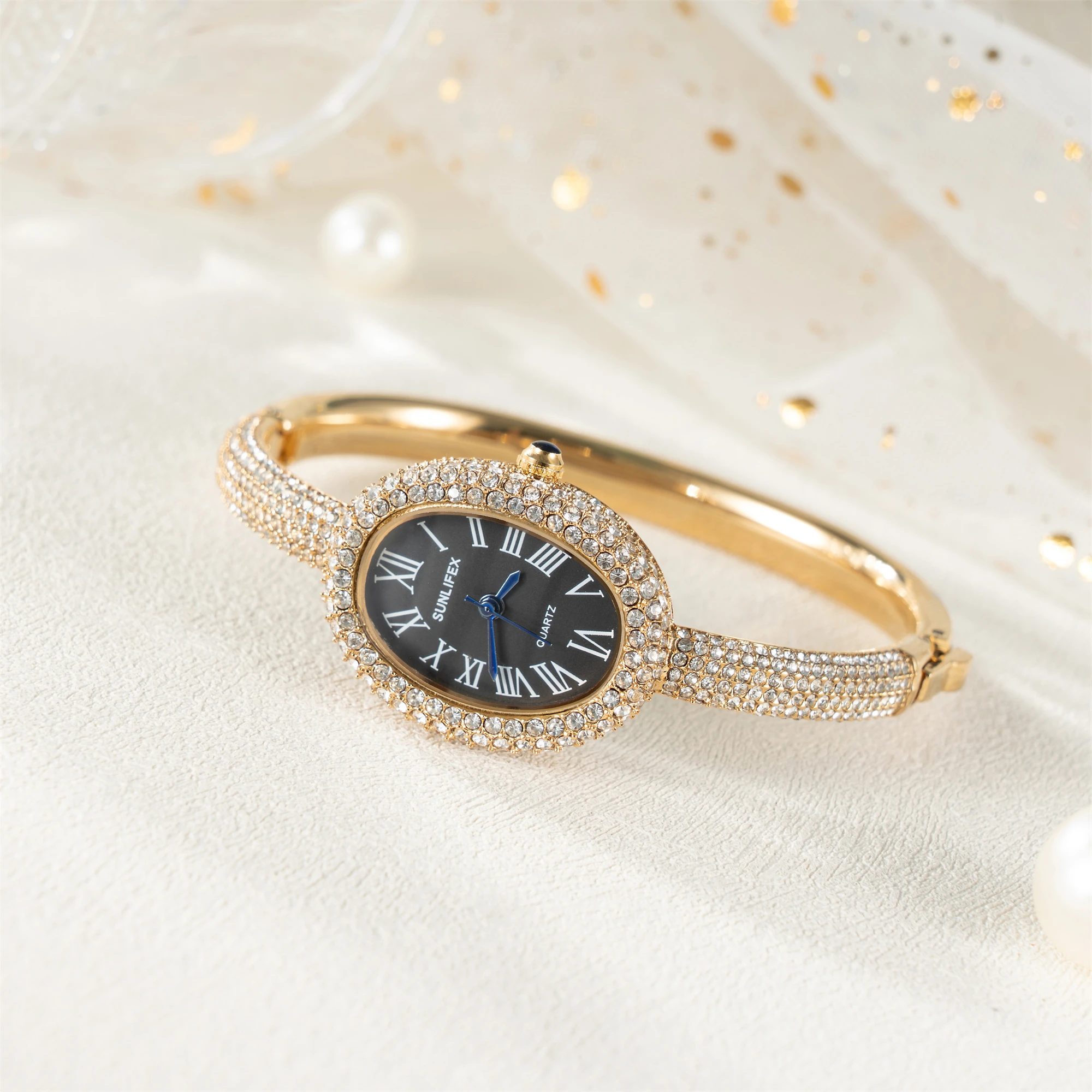 New Luxury Elegant Ladies' Bracelet Wrist Watch Roman Numeral Inlaid Rhinestones Oval Waterproof Women's Quartz Watch Reloj
