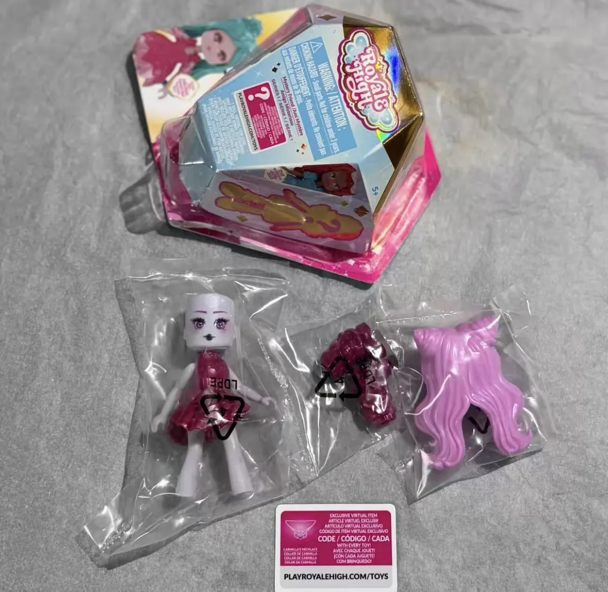 Royale High Mystery Friends Series 1 Blind Box with Game Code & Confirmation Piece Cute Action Figure Surprise Bag Gift for Girl