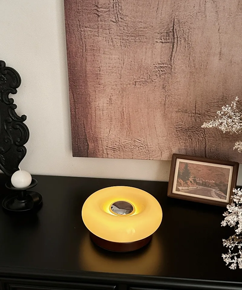 Cute Donut Touch Desk Lamp Bauhaus Design Bedroom Bedside Ambient Light Solid Wood Charging Lamps