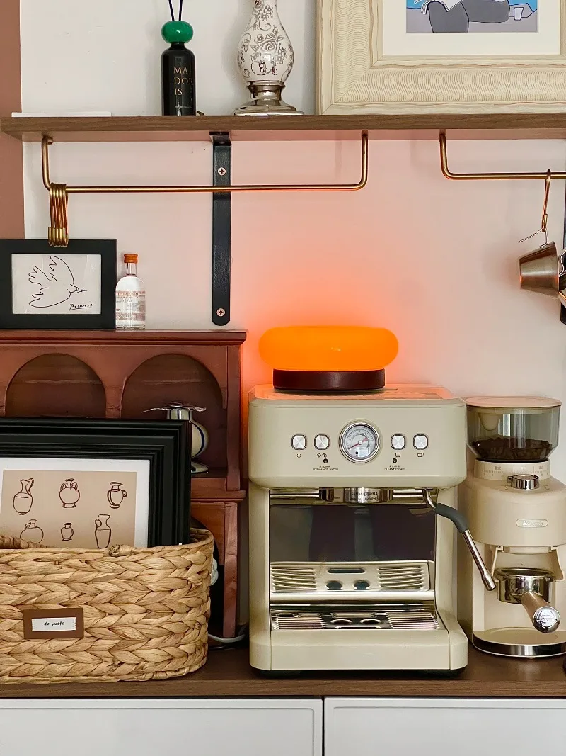Cute Donut Touch Desk Lamp Bauhaus Design Bedroom Bedside Ambient Light Solid Wood Charging Lamps