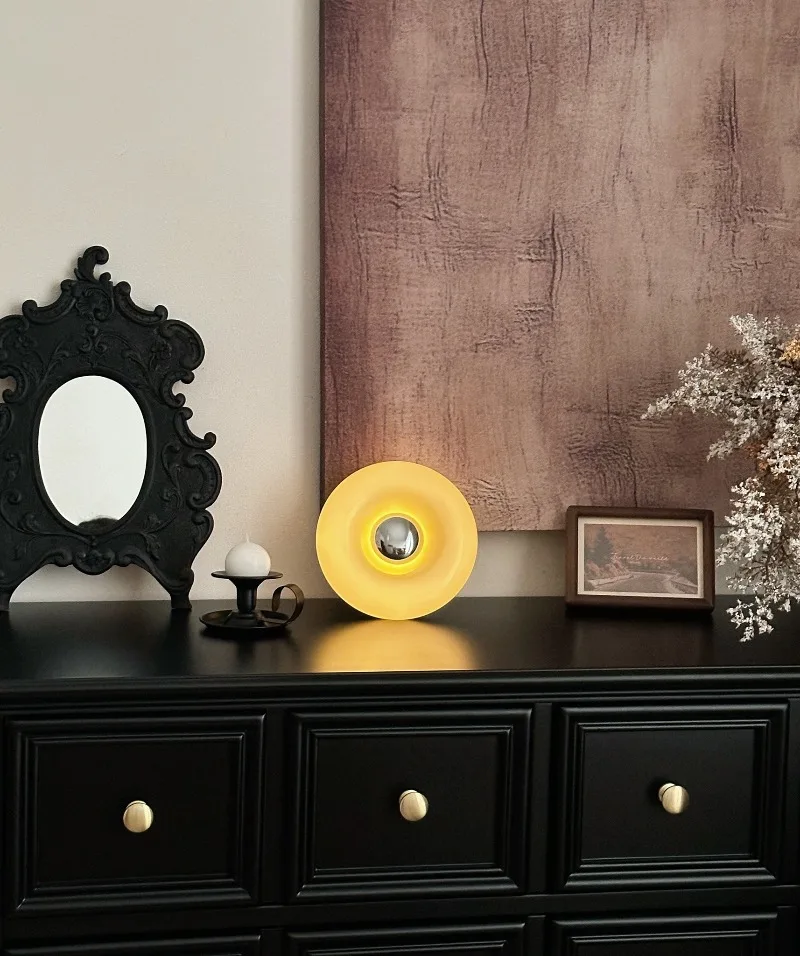 Cute Donut Touch Desk Lamp Bauhaus Design Bedroom Bedside Ambient Light Solid Wood Charging Lamps