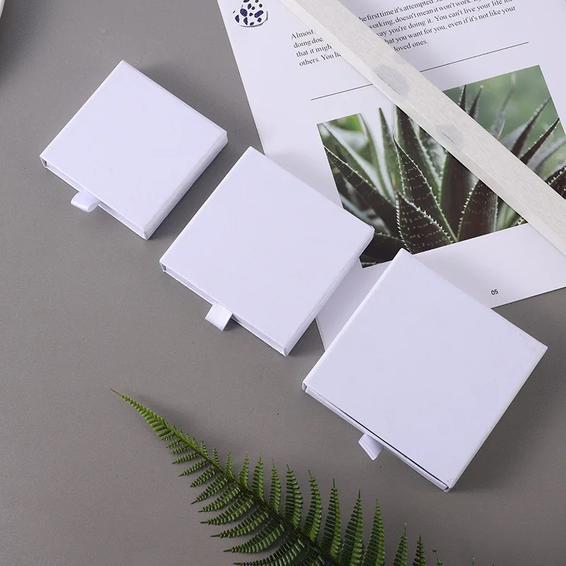 10pcs 8x8x1.7cm Kraft Paper Drawer Travel Jewelry Packaging Box Greeting Card Necklace Bracelet Earrings Gift Organizer Case Box