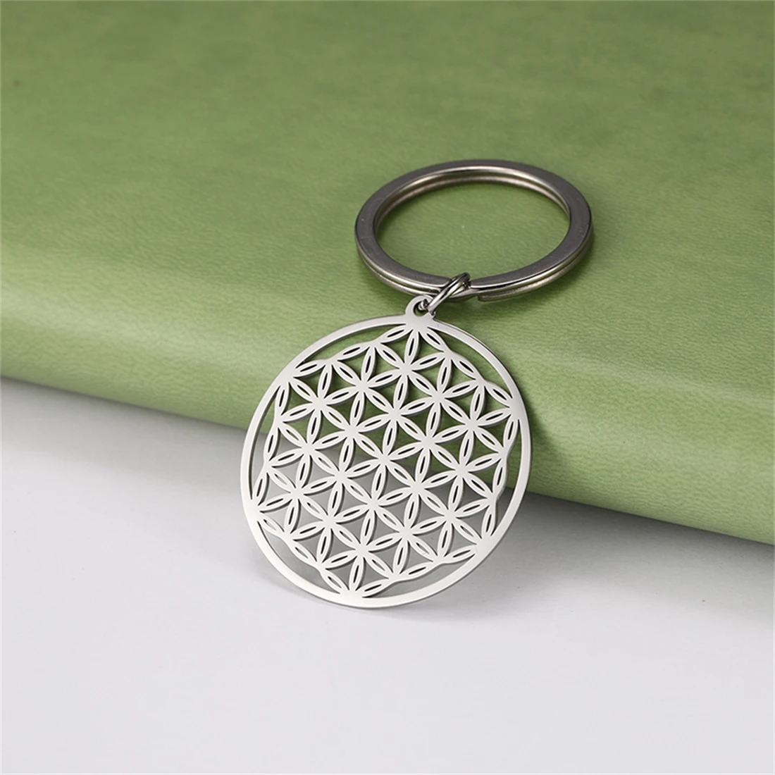 EUEAVAN Hollow Flower of Life Pendant Keychain Stainless Steel Religion Mandala Symbol Keyring Mystical Ancient Egyptian Jewelry