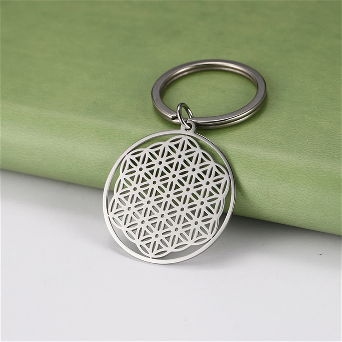 EUEAVAN Hollow Flower of Life Pendant Keychain Stainless Steel Religion Mandala Symbol Keyring Mystical Ancient Egyptian Jewelry