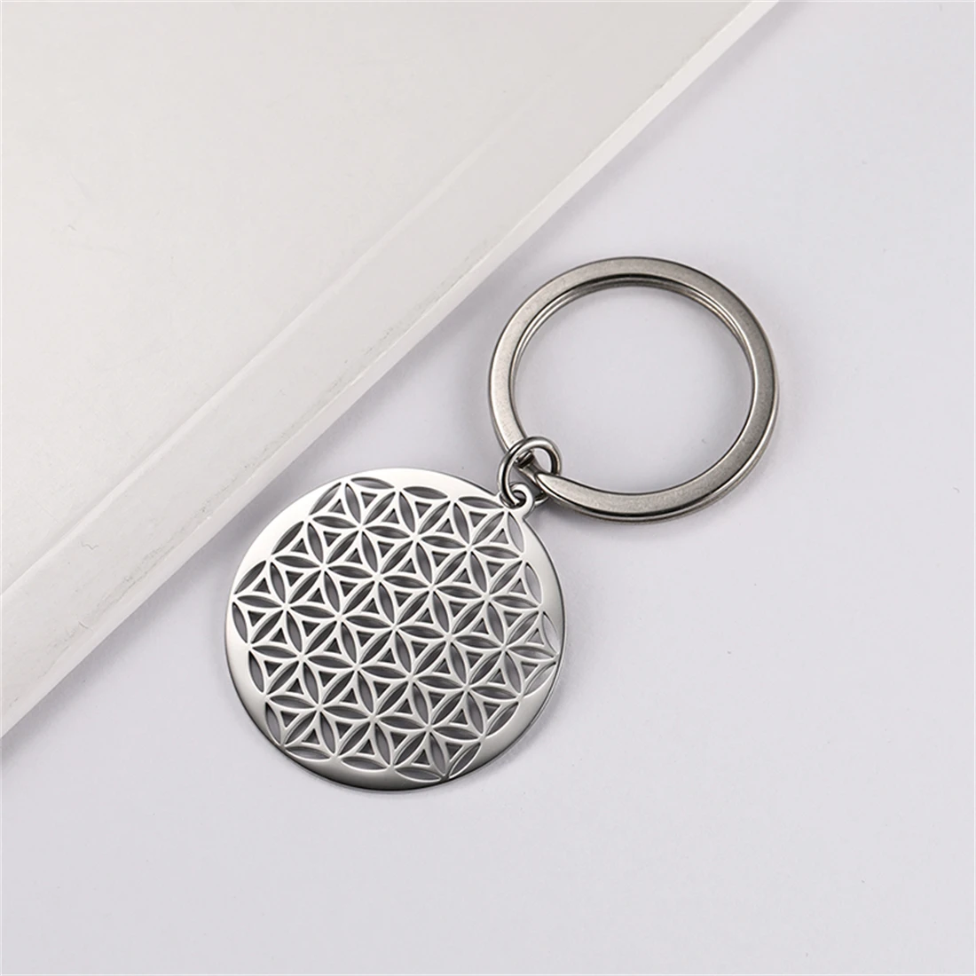 EUEAVAN Hollow Flower of Life Pendant Keychain Stainless Steel Religion Mandala Symbol Keyring Mystical Ancient Egyptian Jewelry