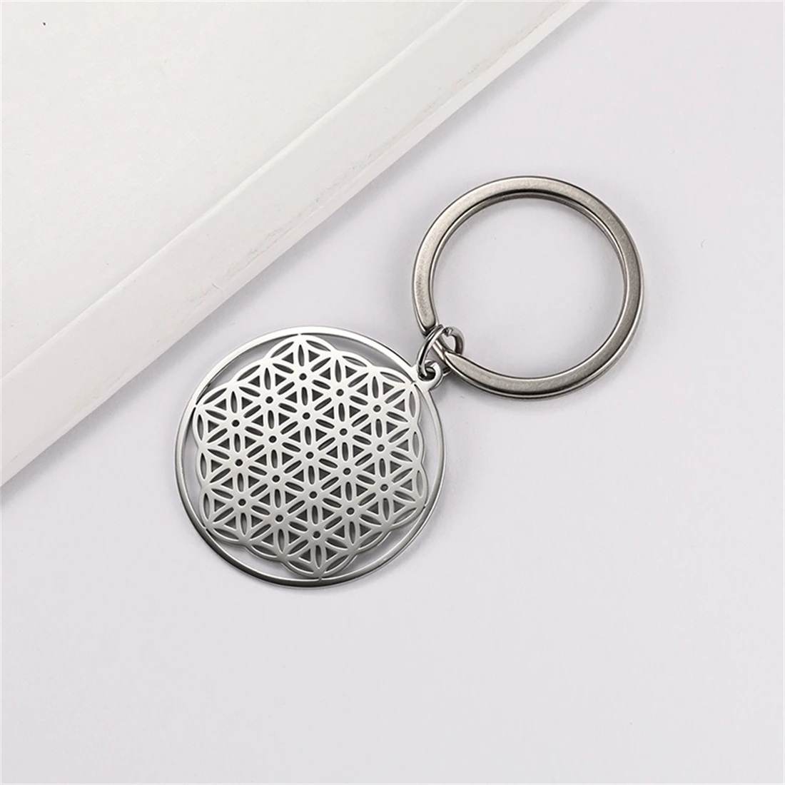 EUEAVAN Hollow Flower of Life Pendant Keychain Stainless Steel Religion Mandala Symbol Keyring Mystical Ancient Egyptian Jewelry