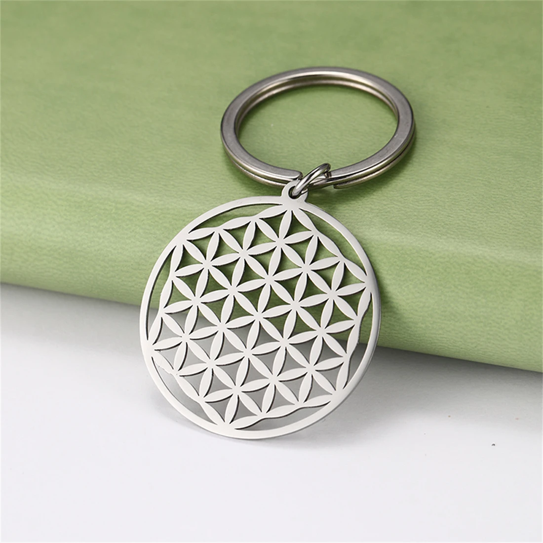 EUEAVAN Hollow Flower of Life Pendant Keychain Stainless Steel Religion Mandala Symbol Keyring Mystical Ancient Egyptian Jewelry