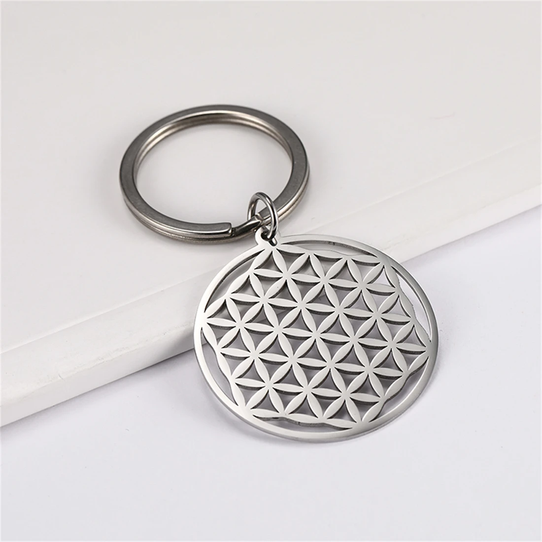 EUEAVAN Hollow Flower of Life Pendant Keychain Stainless Steel Religion Mandala Symbol Keyring Mystical Ancient Egyptian Jewelry