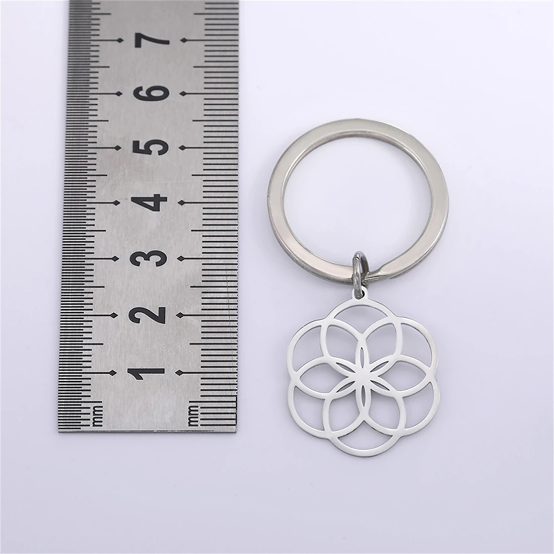 EUEAVAN Hollow Flower of Life Pendant Keychain Stainless Steel Religion Mandala Symbol Keyring Mystical Ancient Egyptian Jewelry