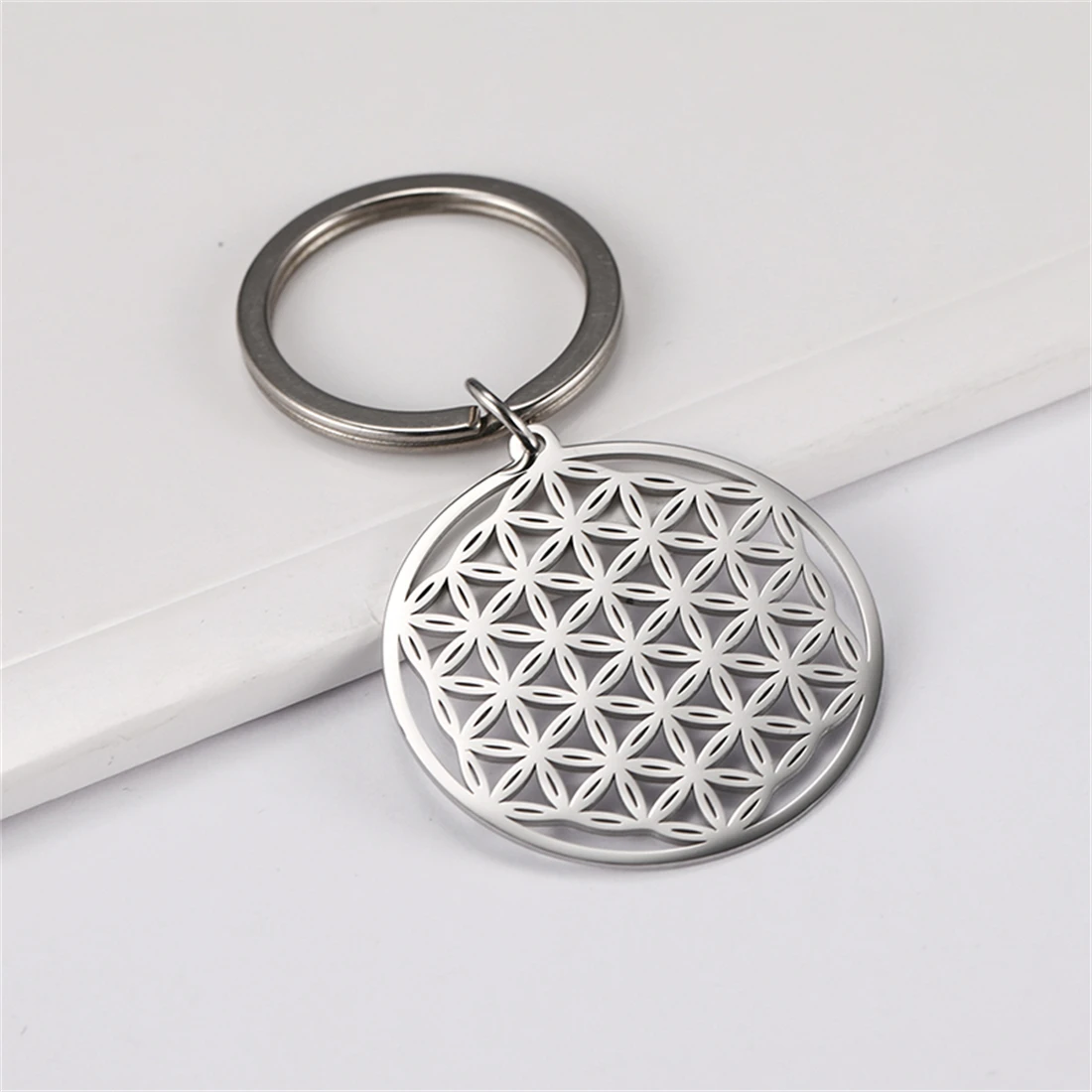 EUEAVAN Hollow Flower of Life Pendant Keychain Stainless Steel Religion Mandala Symbol Keyring Mystical Ancient Egyptian Jewelry