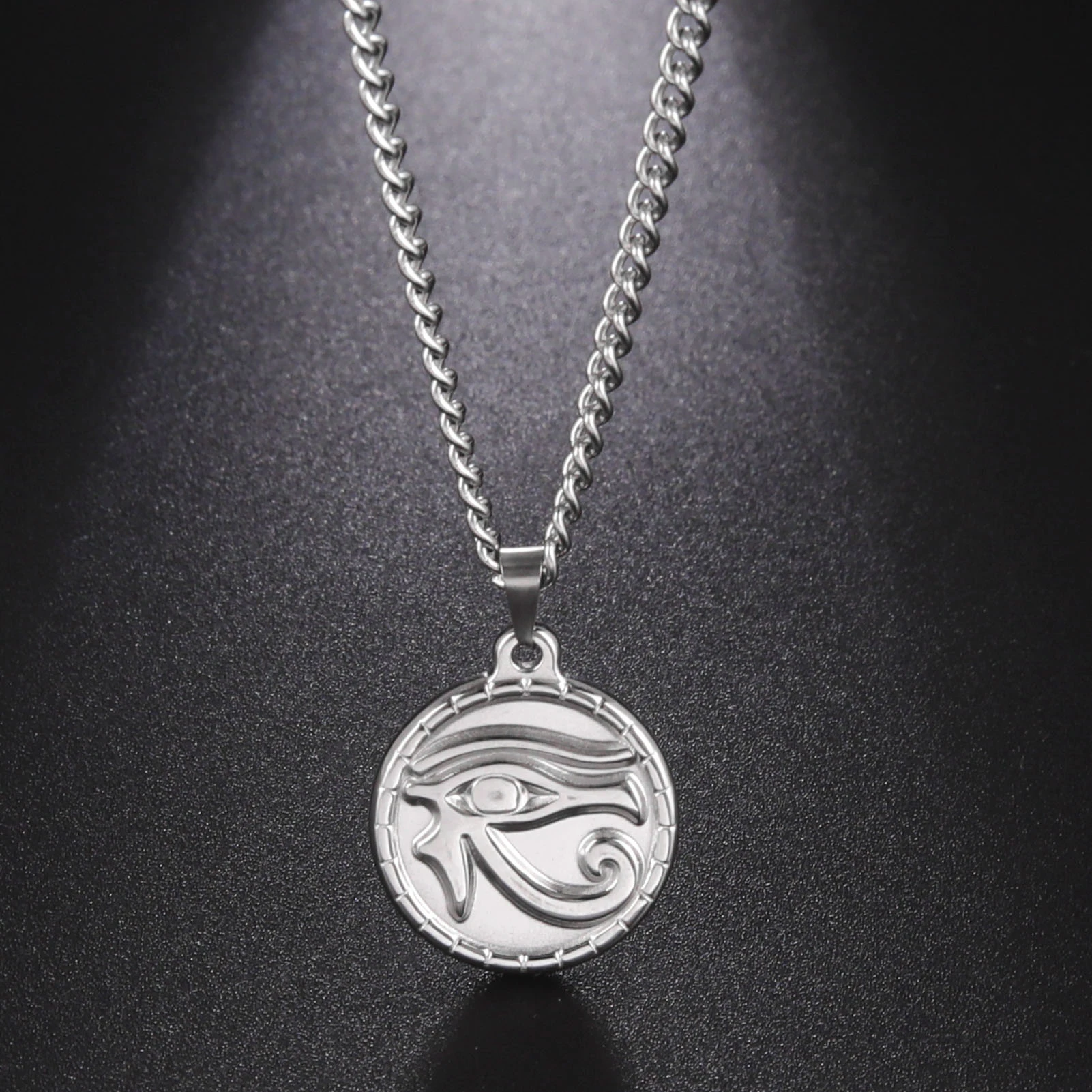 Skyrim The Eye Of Horus Ra Udjat Pendant Necklace Women Stainless Steel Gold Color Thick Chain Ancient Egypt Amulet Jewelry Gift