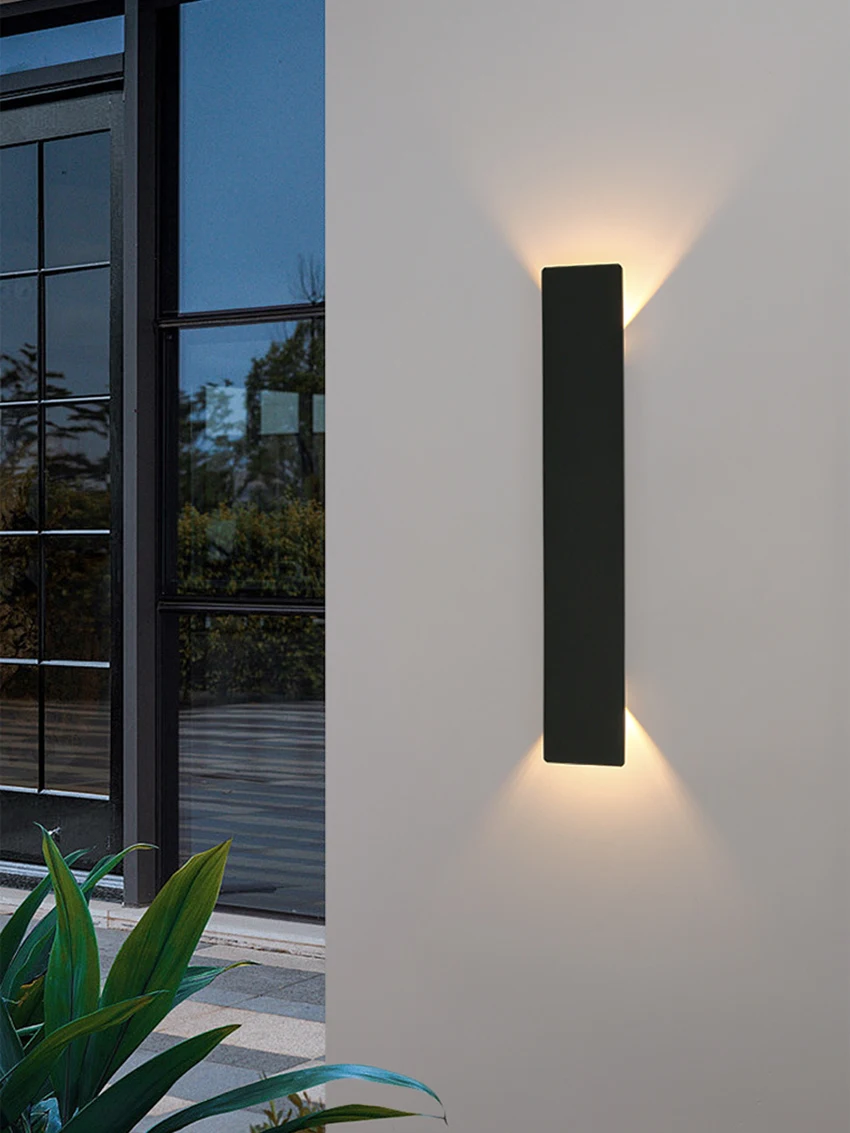 Modern Led Waterproof Outdoor Up Down Wall Lamp Aluminum 18w LED Wall Light Indoor Decorated Wall Sconce